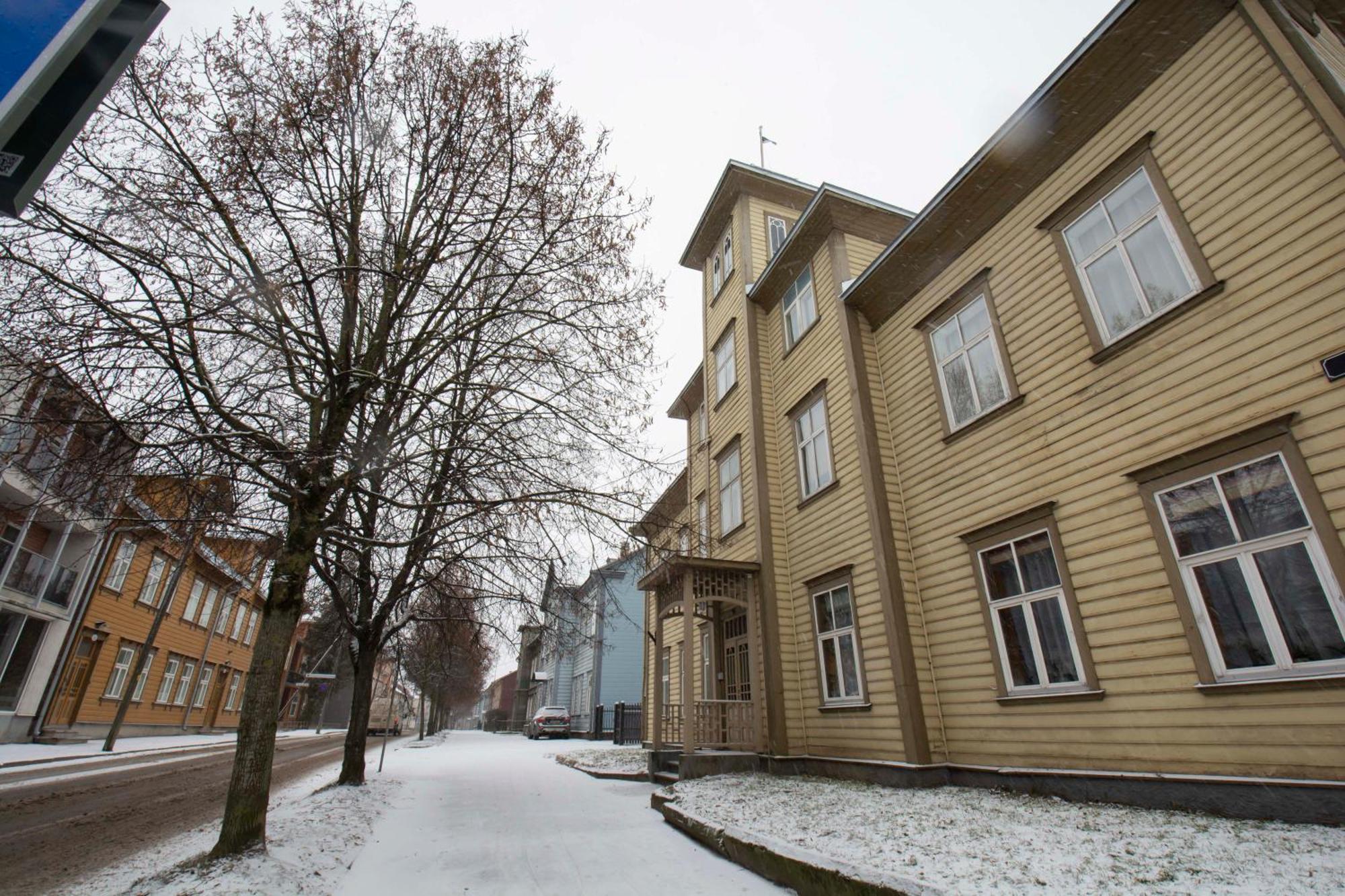 Karlovaidyll 7 - Homey Apartment With Free Parking! Тарту Екстер'єр фото